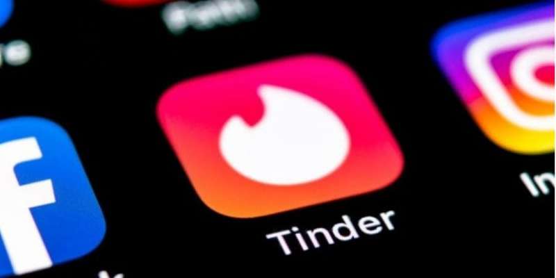 Знайомство з батьками. Tinder дозволив вашим родичам та друзям обирати для вас пару