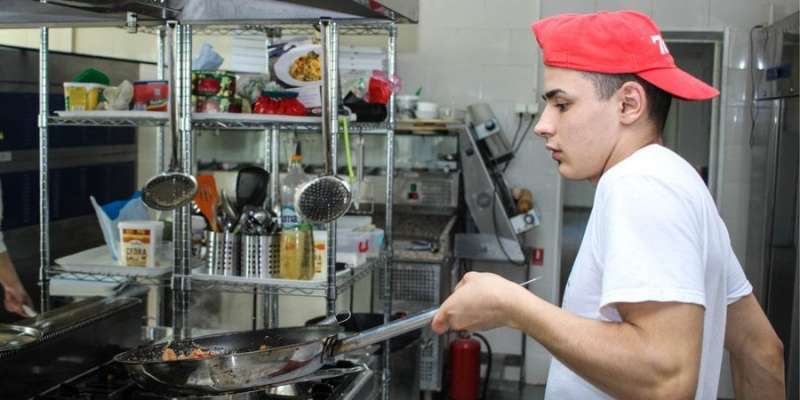 2400 грантів, понад мільярд гривень. Кабмін розширив фінансування програми єРобота&nbsp;&mdash; як&nbsp;отримати гроші