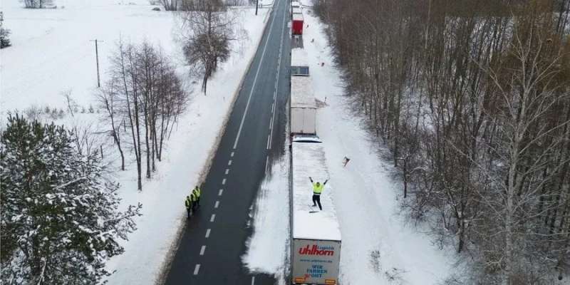 Щось пішло не&nbsp;так. Польські перевізники не&nbsp;збираються розблоковувати кордон з&nbsp;Україною на&nbsp;свята
