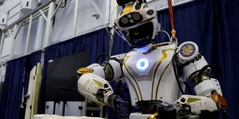 В поміч людям. NASA планує відправити в космос роботів