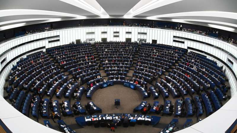 В ЕП прокомментировали принятие закона о НАБУ и САП на Украине