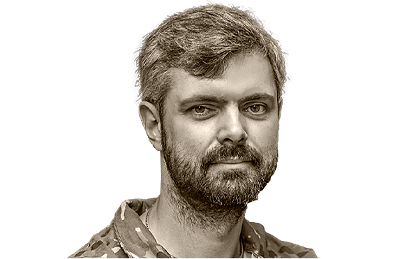 Зимові шини, новорічні іграшки та посуд. Що купують українці на Чорну п’ятницю 2023